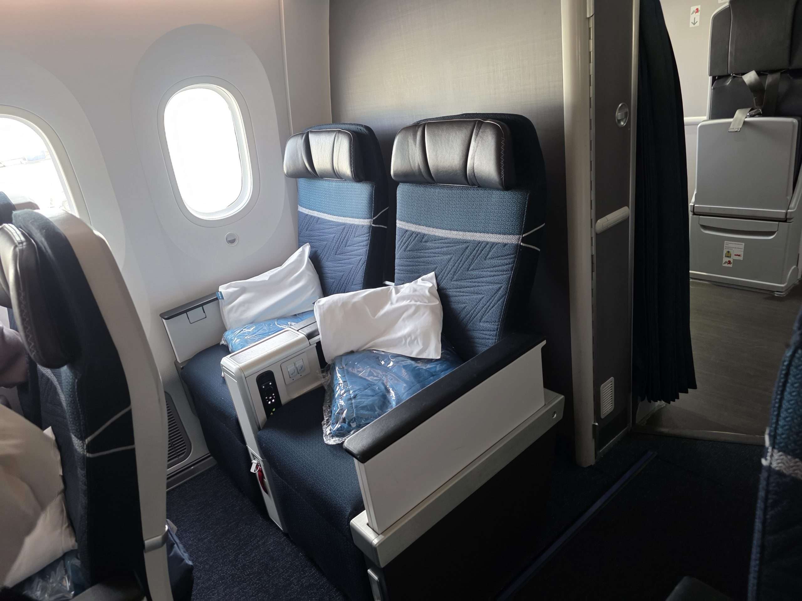 WestJet Premium Economy cabin seats Calgary to Seoul Boeing 787-9