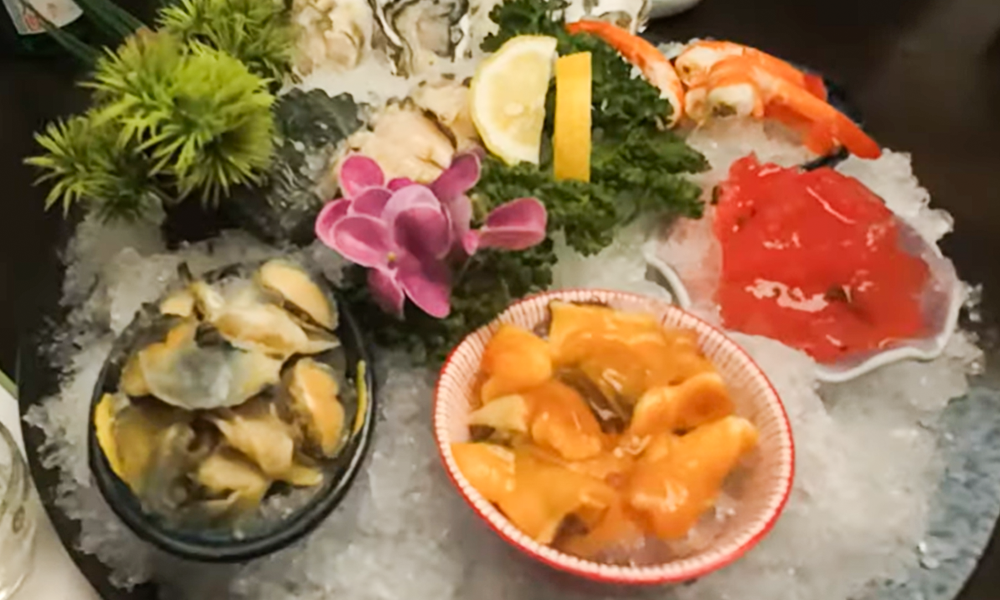 Haewoori restaurant Jamsil Seoul Korean sashimi hoe abalone oysters raw crab chojang sauce seafood feast