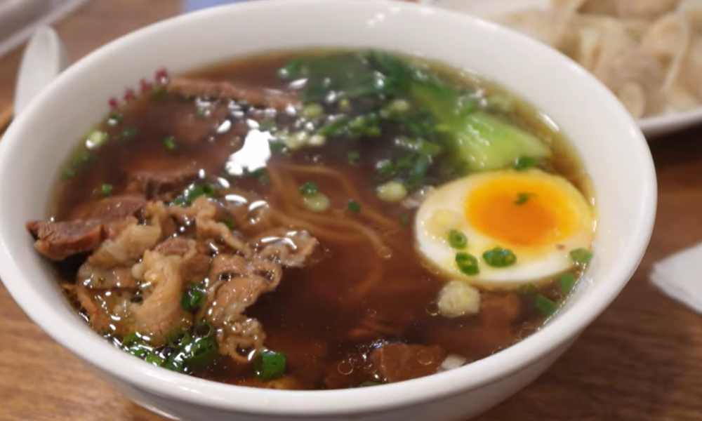 Niu Rou Mian Guan Seoul Michelin Bib Gourmand Chinese beef noodle soup brisket shank dumplings Korea