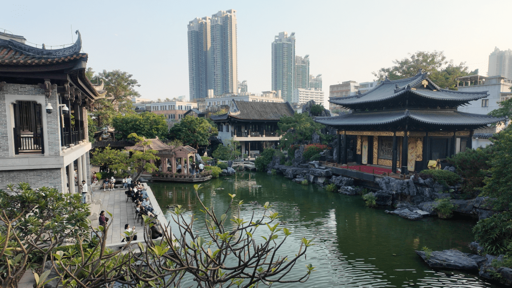 Yongqingfang Guangzhou restored heritage neighbourhood evening walk Liwan district