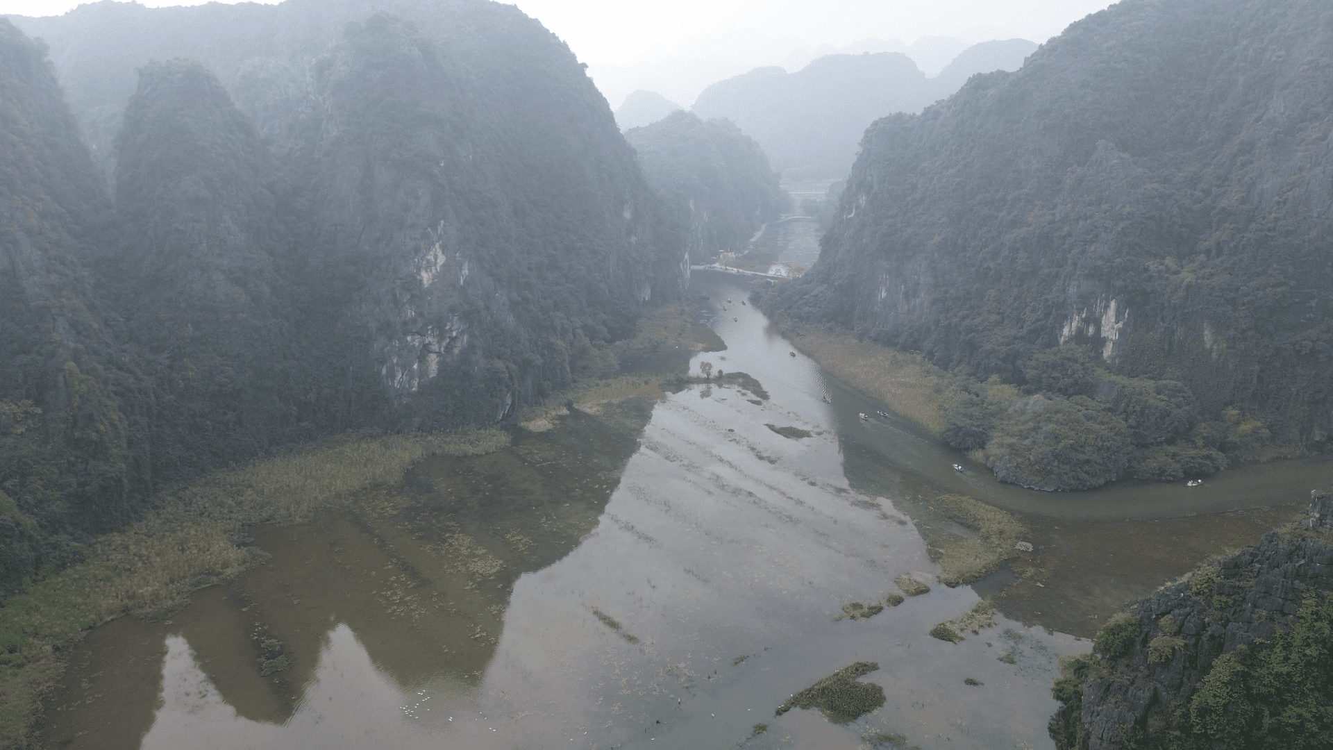 Hang Mua Peak viewpoint Ninh Binh Vietnam limestone karst valley river