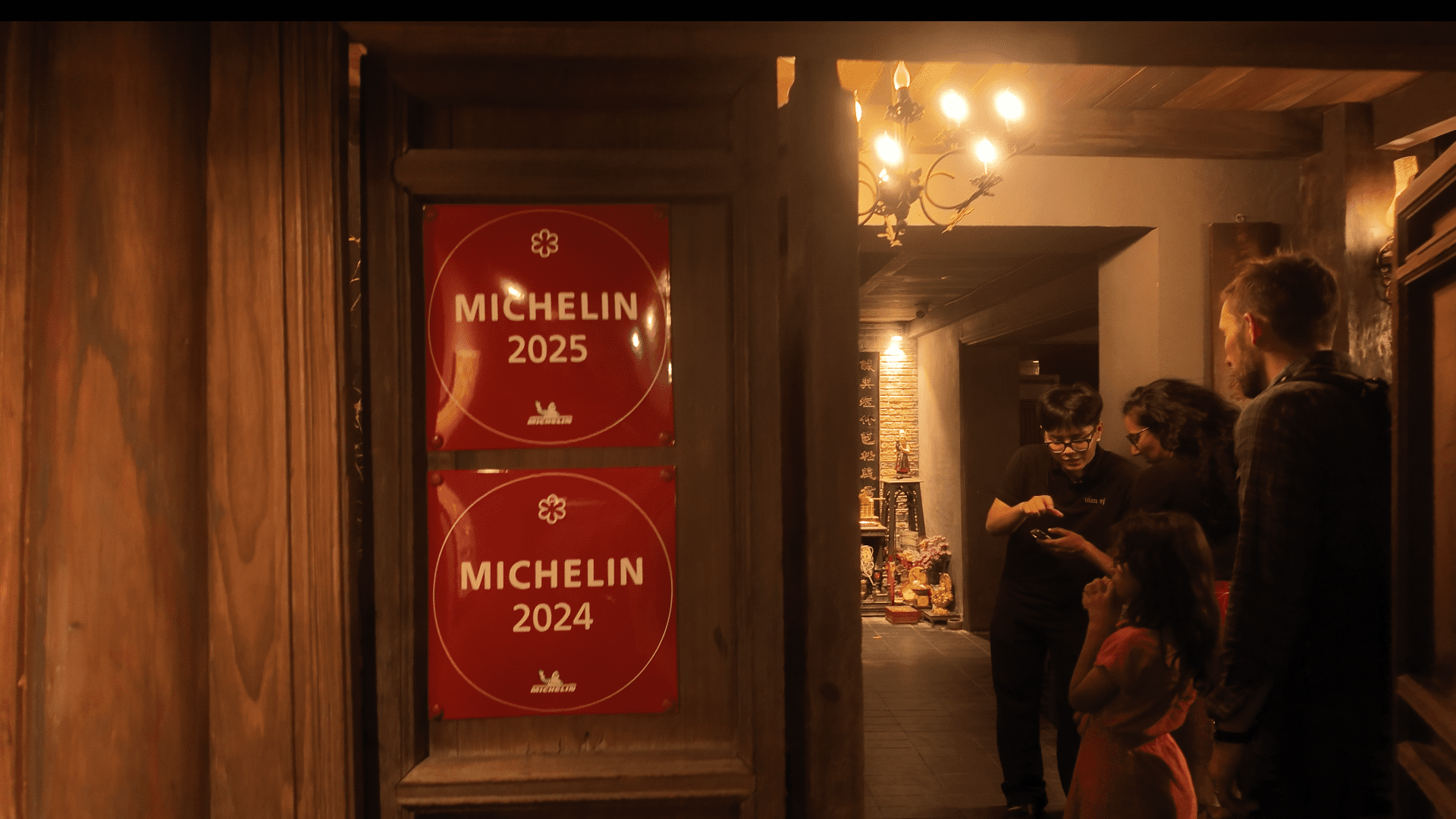 Tam Vi interior antique decor Hanoi