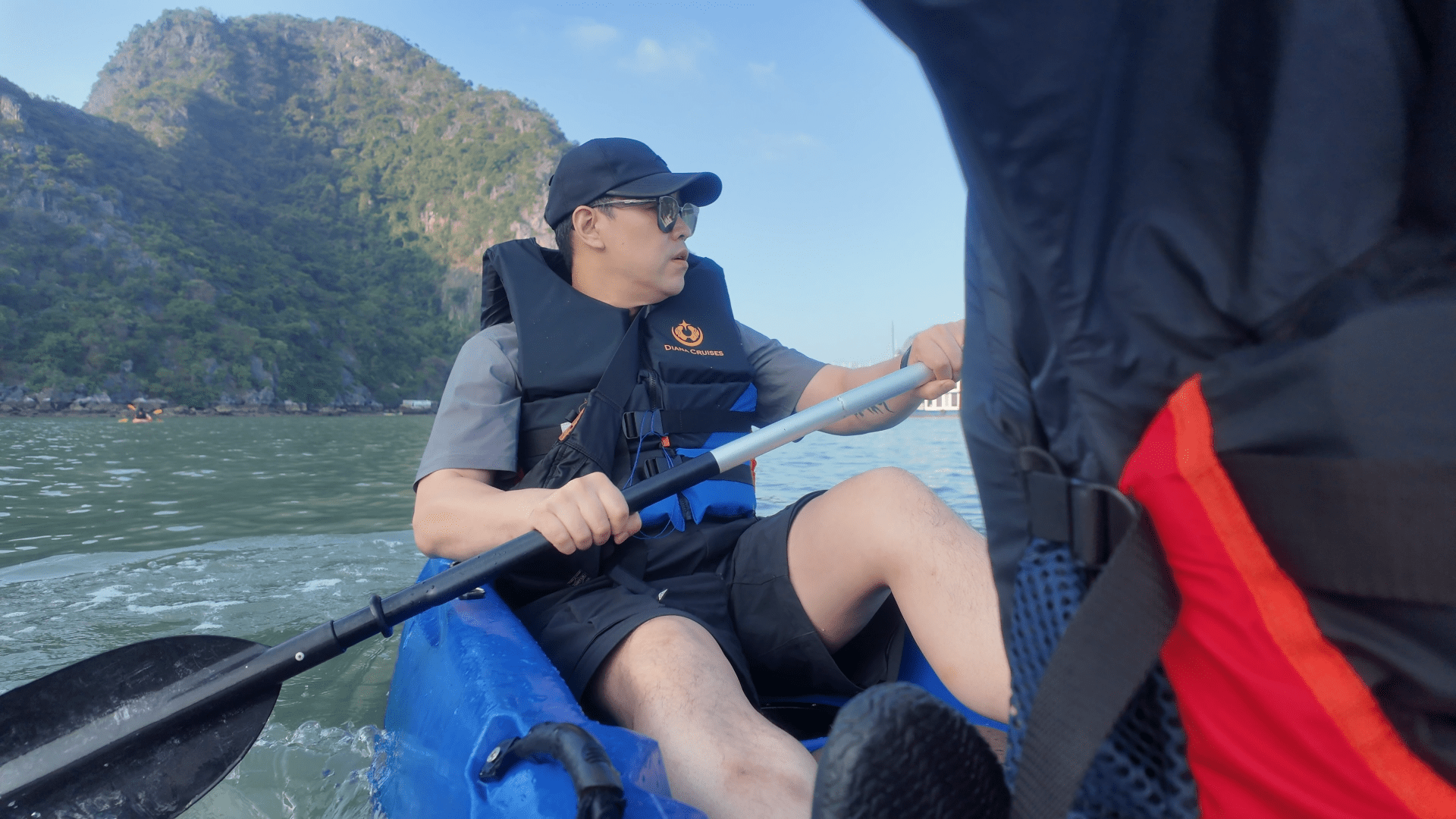 Kayaking group Lan Ha Bay Vietnam cruise