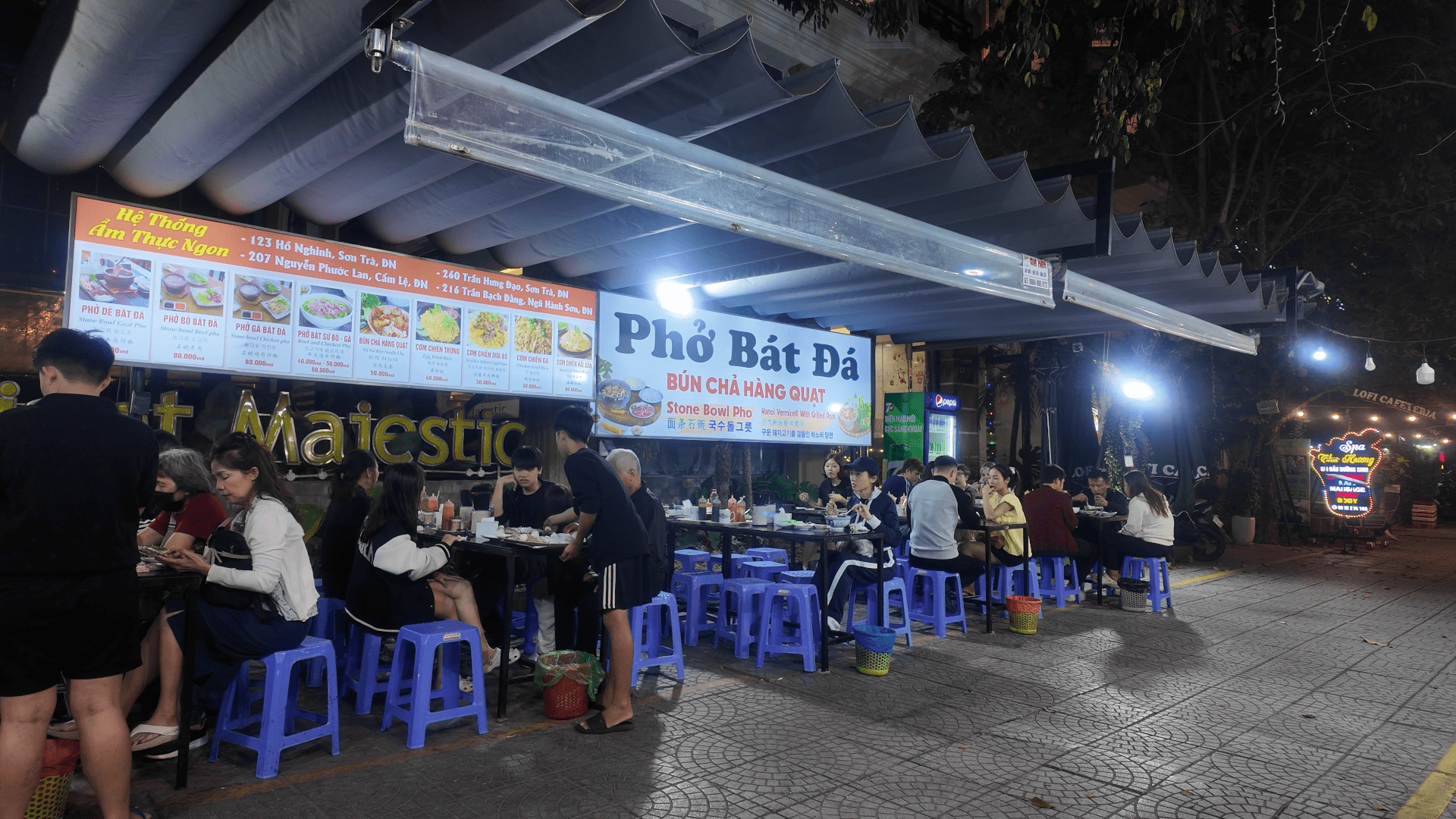 Pho Bat Da stone bowl pho Da Nang