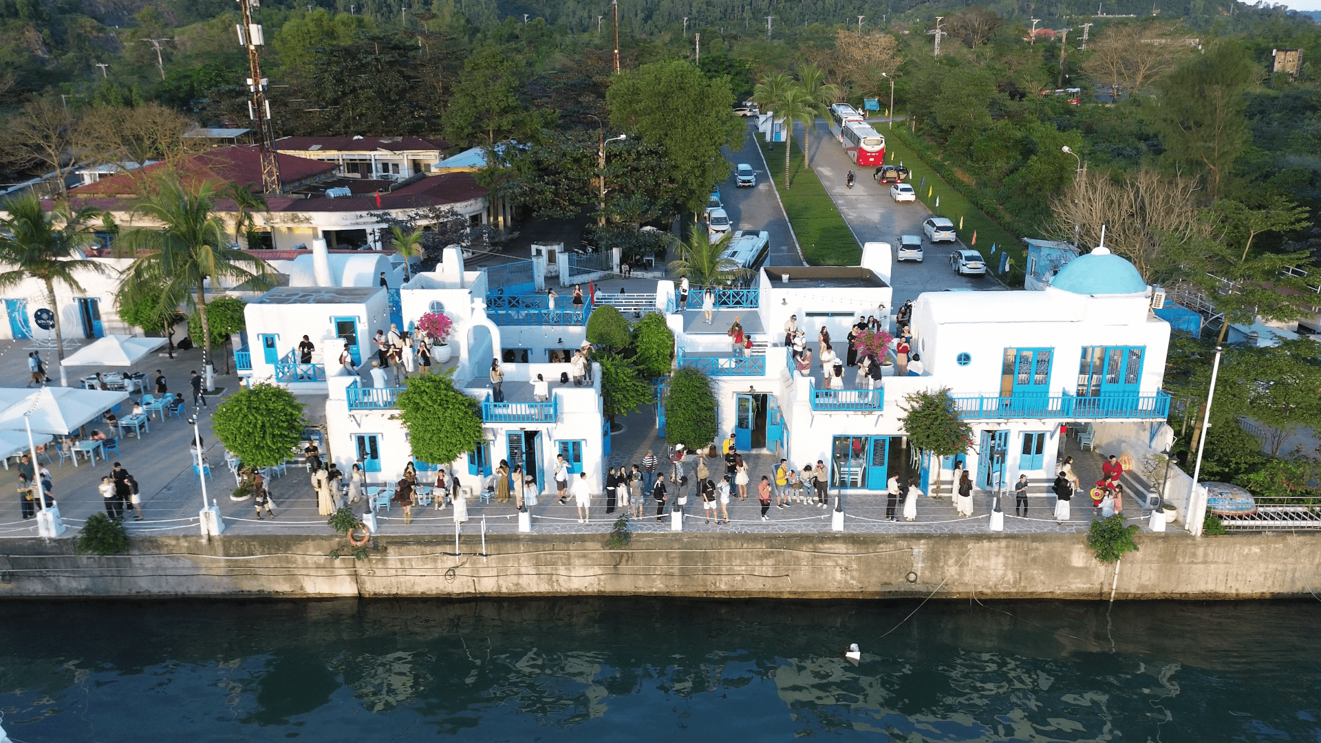 Son Tra Marina Da Nang waterfront cafe